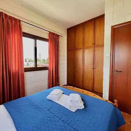 Pernera House Ajía Nápa