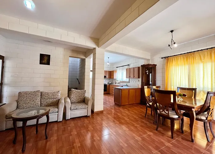 Сasa de vacaciones Pernera House