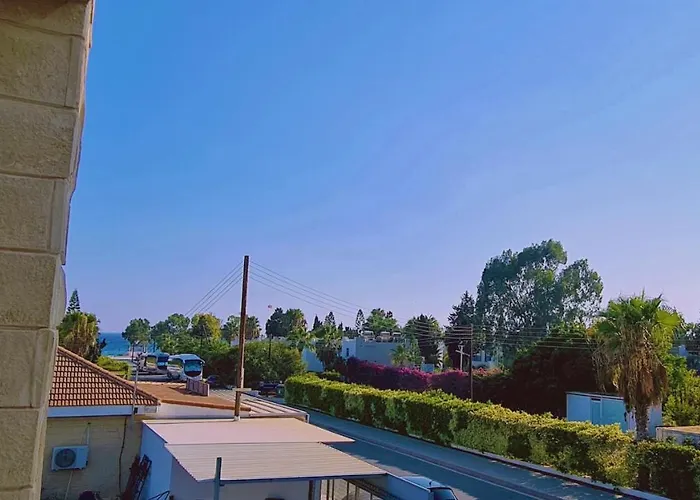 Pernera House 펜션 아이아 나파